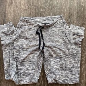 Lululemon Ready to Rulu Jogger